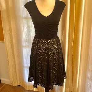 ❤️ Karen Kane Black Lace Skirt Size XS